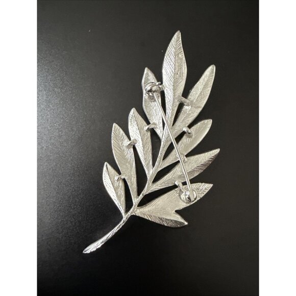 Vintage Signed CROWN TRIFARI Large Brushed Silver Tone Leaf Brooch Pin - Picture 3 of 5